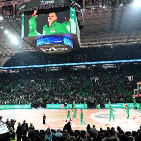EUROLEAGUE_PAO_CZV_ΕΡΥΘΡΟΣ ΑΣΤΕΡΑΣ