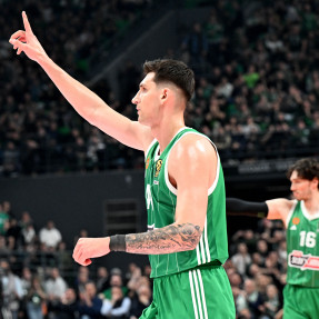EUROLEAGUE_PAO_CZV_ΕΡΥΘΡΟΣ ΑΣΤΕΡΑΣ