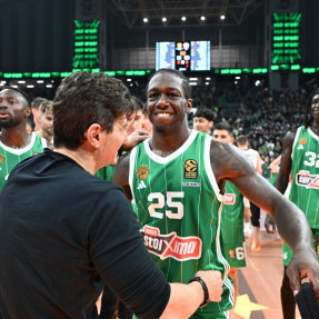 EUROLEAGUE_PAO_CZV_ΕΡΥΘΡΟΣ ΑΣΤΕΡΑΣ