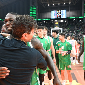 EUROLEAGUE_PAO_CZV_ΕΡΥΘΡΟΣ ΑΣΤΕΡΑΣ