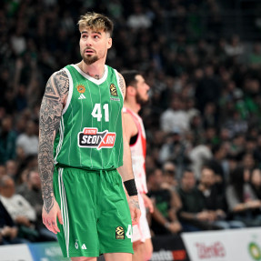 EUROLEAGUE_PAO_CZV_ΕΡΥΘΡΟΣ ΑΣΤΕΡΑΣ