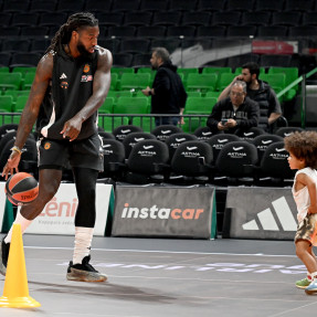EUROLEAGUE_PROPONISH_GIA_ANATOLOYT_EFES_ANOIKTH_SE_KOSMO