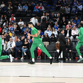 EUROLEAGUE_ANADOLU EFES_PAOBC_AKTOR_3o PAIXNIDI