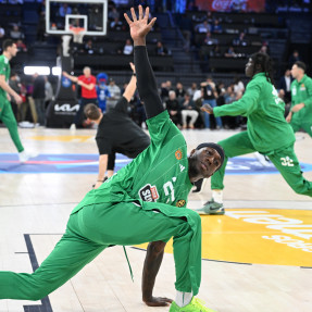 EUROLEAGUE_ANADOLU EFES_PAOBC_AKTOR_3o PAIXNIDI