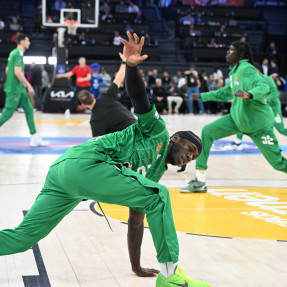 EUROLEAGUE_ANADOLU EFES_PAOBC_AKTOR_3o PAIXNIDI