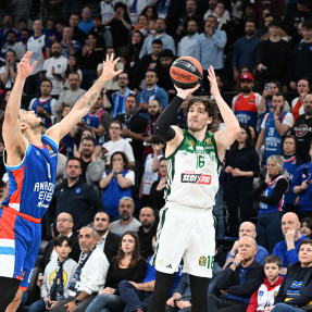 EUROLEAGUE_ANADOLU EFES_PAOBC_AKTOR_3o PAIXNIDI