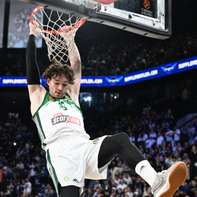 EUROLEAGUE_ANADOLU EFES_PAOBC_AKTOR_3o PAIXNIDI