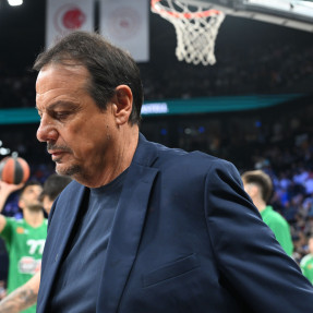 EUROLEAGUE_ANADOLU EFES_PAOBC_AKTOR_3o PAIXNIDI