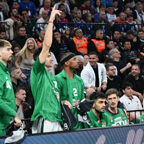 EUROLEAGUE_ANADOLU EFES_PAOBC_AKTOR_3o PAIXNIDI