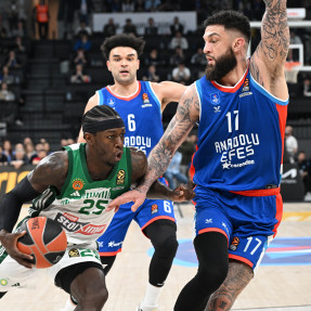 EUROLEAGUE_ANADOLU EFES_PAOBC_AKTOR_3o PAIXNIDI