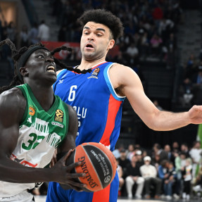EUROLEAGUE_ANADOLU EFES_PAOBC_AKTOR_3o PAIXNIDI