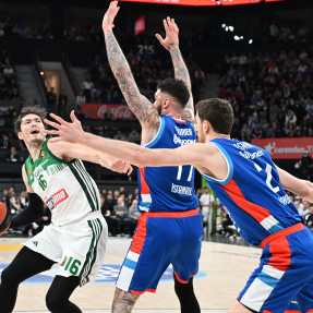 EUROLEAGUE_ANADOLU EFES_PAOBC_AKTOR_3o PAIXNIDI