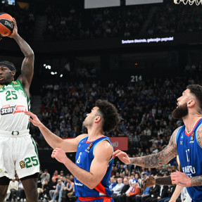 EUROLEAGUE_ANADOLU EFES_PAOBC_AKTOR_3o PAIXNIDI