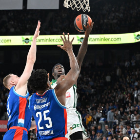 EUROLEAGUE_ANADOLU EFES_PAOBC_AKTOR_3o PAIXNIDI