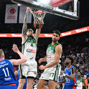 EUROLEAGUE_ANADOLU EFES_PAOBC_AKTOR_3o PAIXNIDI
