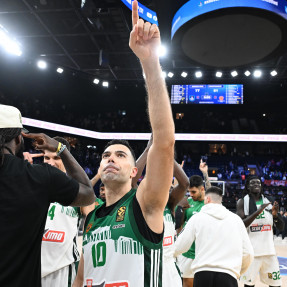 EUROLEAGUE_ANADOLU EFES_PAOBC_AKTOR_3o PAIXNIDI