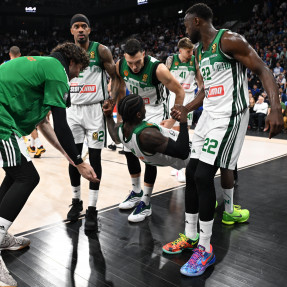 EUROLEAGUE_ANADOLU EFES_PAOBC_AKTOR_3o PAIXNIDI