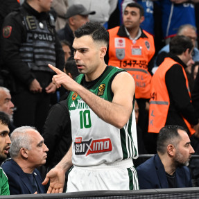 EUROLEAGUE_ANADOLU EFES_PAOBC_AKTOR_3o PAIXNIDI