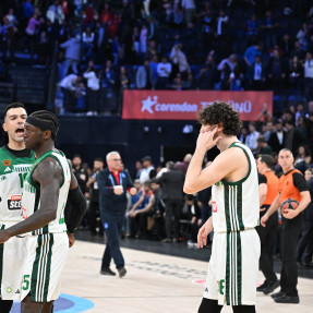 EUROLEAGUE_ANADOLU EFES_PAOBC_AKTOR_3o PAIXNIDI