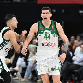 EUROLEAGUE_ANADOLU EFES_PAOBC_AKTOR_3o PAIXNIDI