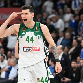 EUROLEAGUE_ANADOLU EFES_PAOBC_AKTOR_3o PAIXNIDI