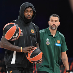 FINAL FOUR ABU DHABI 2025 ΑΓΩΝΑΣ_ΦΕΝΕΡ_ΠΑΝΑΘΗΝΑΙΚΟΣ