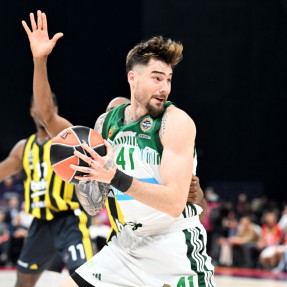 FINAL FOUR ABU DHABI 2025 ΑΓΩΝΑΣ_ΦΕΝΕΡ_ΠΑΝΑΘΗΝΑΙΚΟΣ