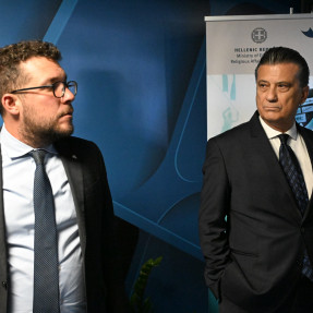 Συνάντηση καε παο στον υπουργό