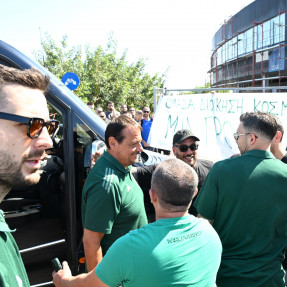 Παίκτες του παναθηναϊκου στον αθλητικό δικαστή