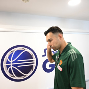 Παίκτες του παναθηναϊκου στον αθλητικό δικαστή