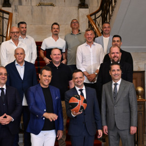 Επίσκεψη τον προπονητών στο δημαρχείο